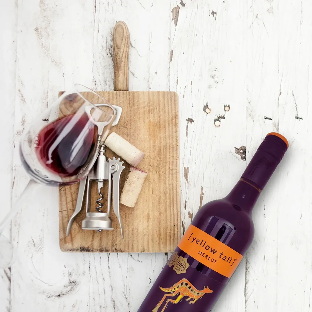 YELLOW TAIL - MERLOT (750 ml) - Image 3
