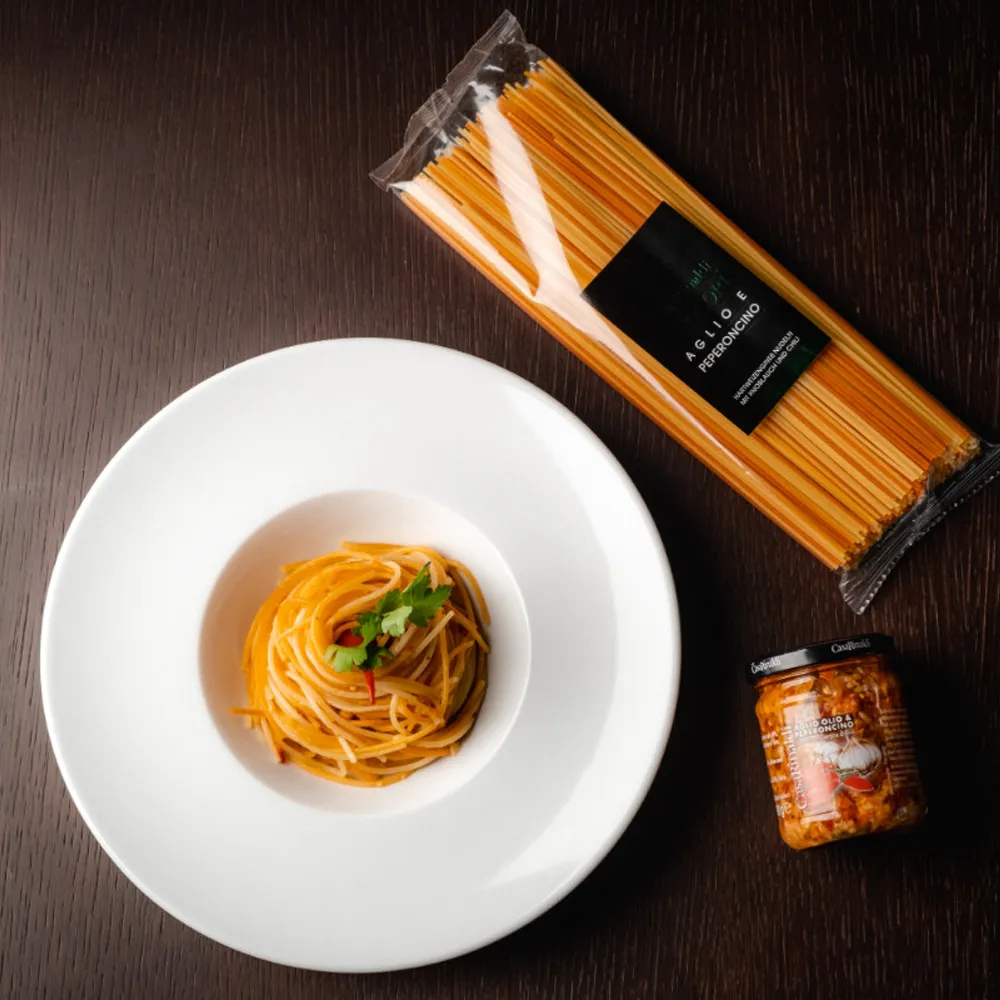 CASA RINALDI - SPAGHETTI WITH GARLIC & CHILI PEPPER (500 gr) - Image 2